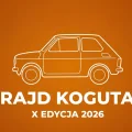 Minimalistyczna ilustracja eventowa Rajd Koguta X edycja 2026 — sylwetka Fiata 126p na pomaranczowym tle