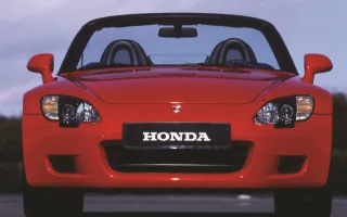 Honda S2000 AP1 w oficjalnym materiale prasowym Hondy z okresu debiutu modelu.
