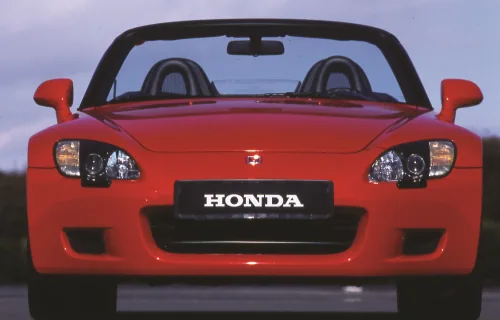 Honda S2000 AP1 w oficjalnym materiale prasowym Hondy z okresu debiutu modelu.