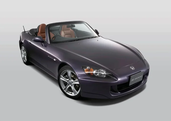 Type S z 2007 roku w kolorze Premium Sunset Mauve — najostrzejsza drogowa S2000, jakiej doczekała się Japonia. Powstało ich zaledwie 1755.