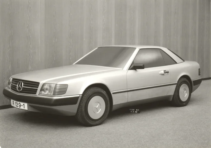 11 marca 1982 roku, Sindelfingen - prezentacja koncepcyjnego studium nadwozia roadstera. Z tej linii narodzi się R129. Od pierwszego szkicu do gotowego samochodu upłynie siedem lat.