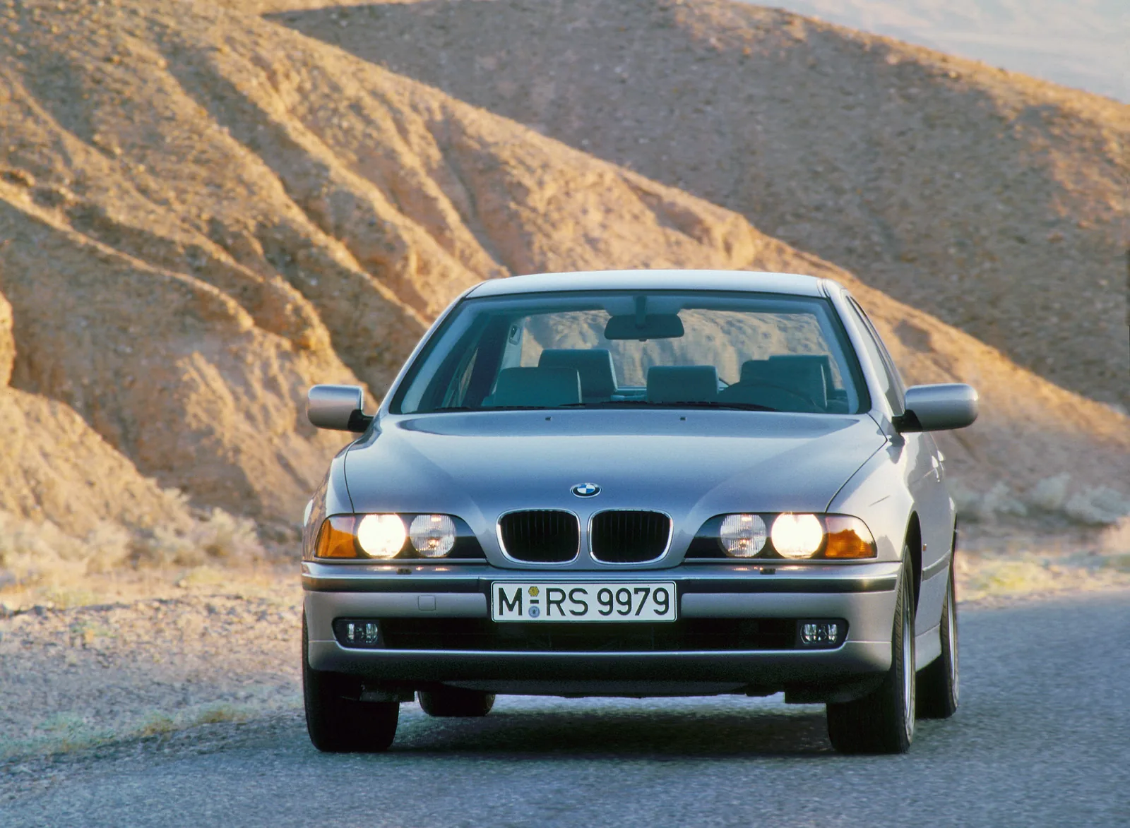 BMW E39 — kompletny przewodnik po piątce