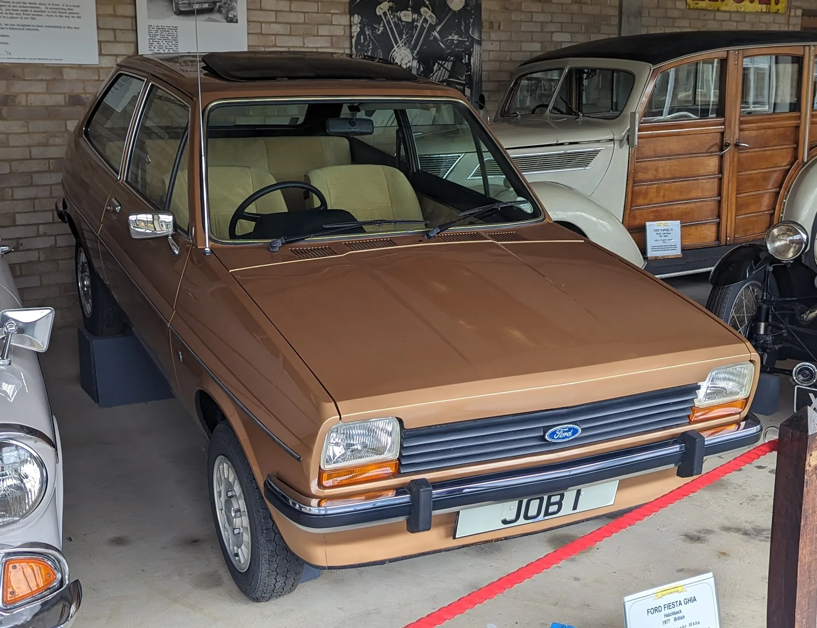 Ford Fiesta Mk1 i Mk2. Mały Ford, dla którego zbudowano fabrykę w Hiszpanii