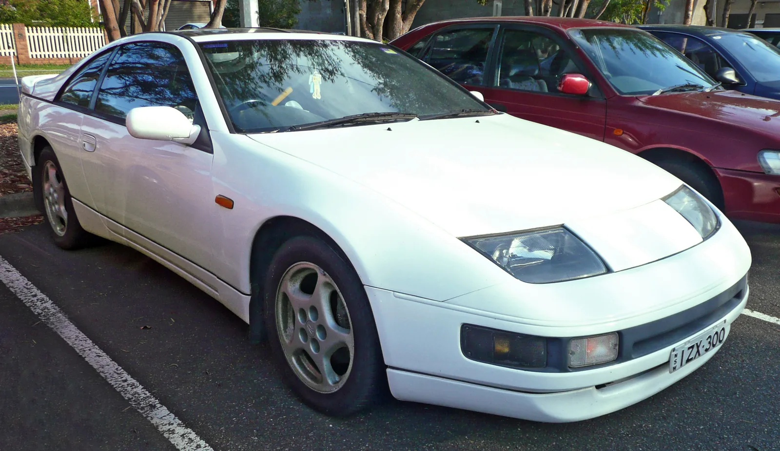 Nissan 300ZX — dwa oblicza jednego auta: kanciasty Z31 i opływowy Z32 spod superkomputera