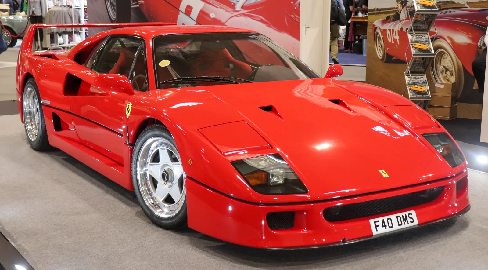Ferrari F40. Samochód, który Enzo Ferrari zdążył zatwierdzić