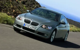 Nowe Coupé na wulkanicznej drodze, wiosna 2006. Zdjęcia prasowe powstały kilka miesięcy przed wrześniowym startem sprzedaży.