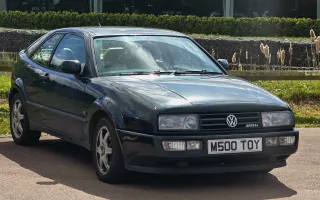 Classic Green — jeden z 250 egzemplarzy Storma w tym lakierze. Pożegnalna seria z 1995 roku, po której Volkswagen nie dał Corrado następcy.