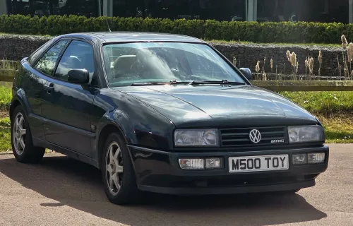 Classic Green — jeden z 250 egzemplarzy Storma w tym lakierze. Pożegnalna seria z 1995 roku, po której Volkswagen nie dał Corrado następcy.