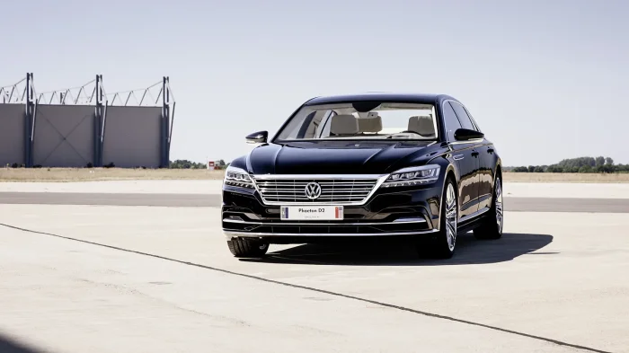 Phaeton D2 – następca, który nie wyjechał poza jeden prototyp. Volkswagen pokazał go publicznie dopiero w 2022 roku, sześć lat po końcu produkcji.