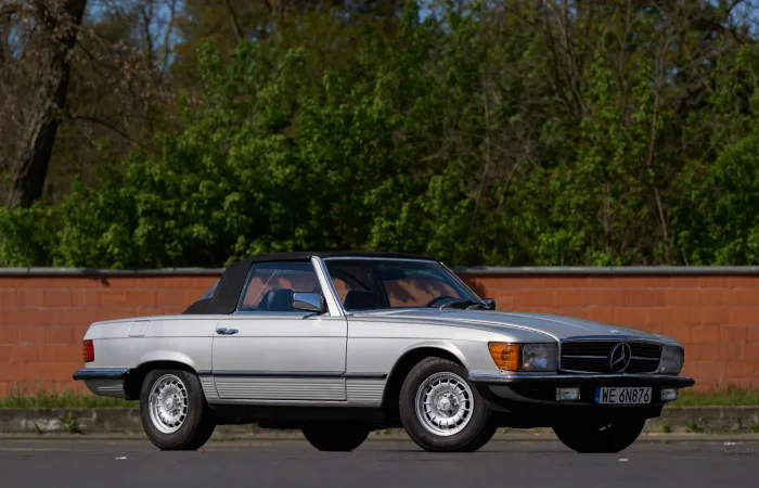 Mercedes SL R107 — rzędowa szóstka, Europa, zarejestrowany na 4 osoby
