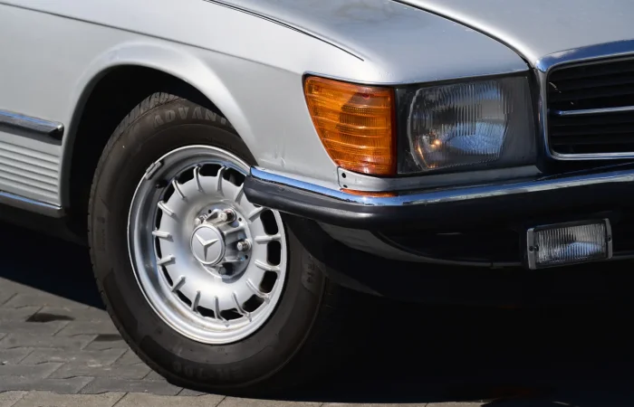Mercedes-Benz 280 SL 1982 - zdjęcie 15