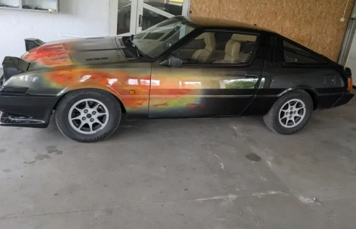 Mitsubishi Starion 1983 - zdjęcie 2