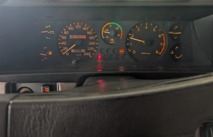Mitsubishi Starion 1983 - zdjęcie 4