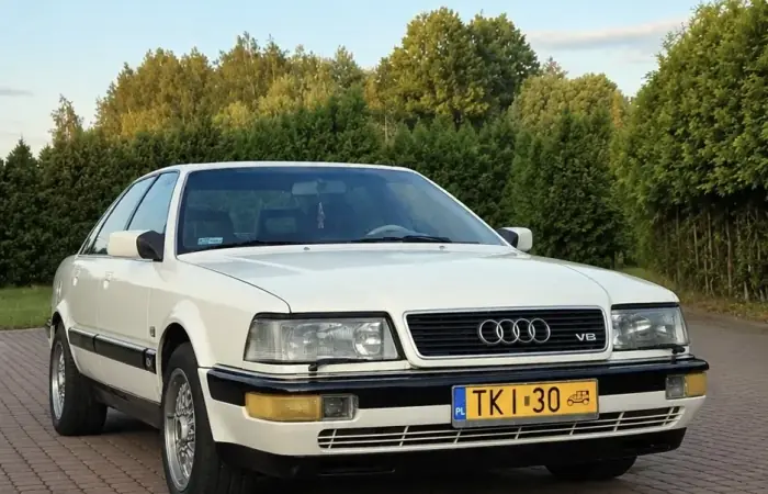 Audi V8 1988