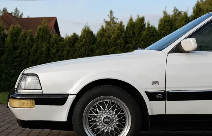 Audi V8 1988 - zdjęcie 3