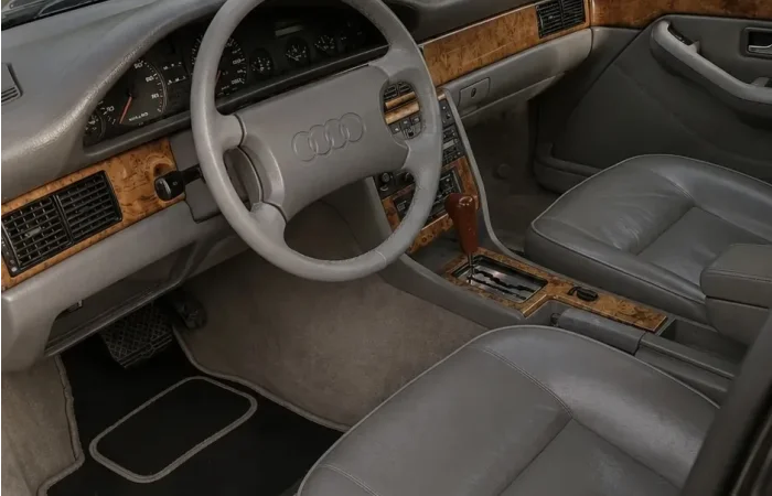 Audi V8 1988 - zdjęcie 4