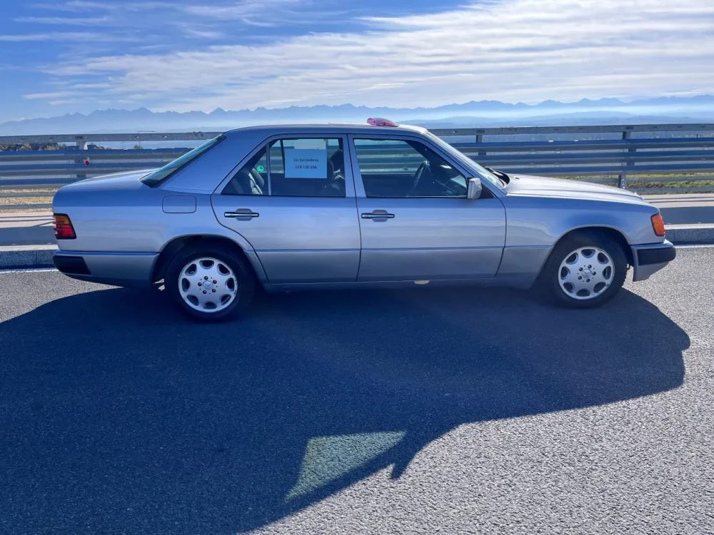 Mercedes-Benz Klasa E 1992
