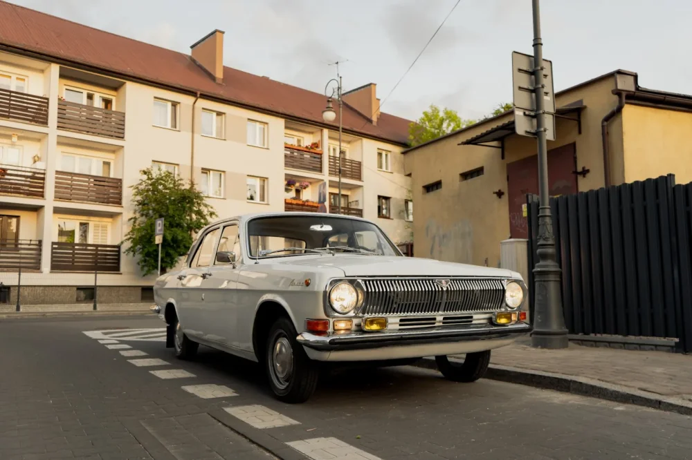 GAZ Wołga 24 1977