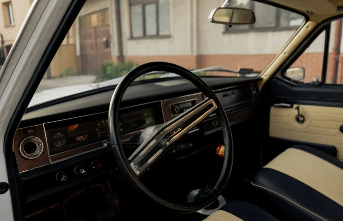 GAZ Wołga 24 1977 - zdjęcie 6